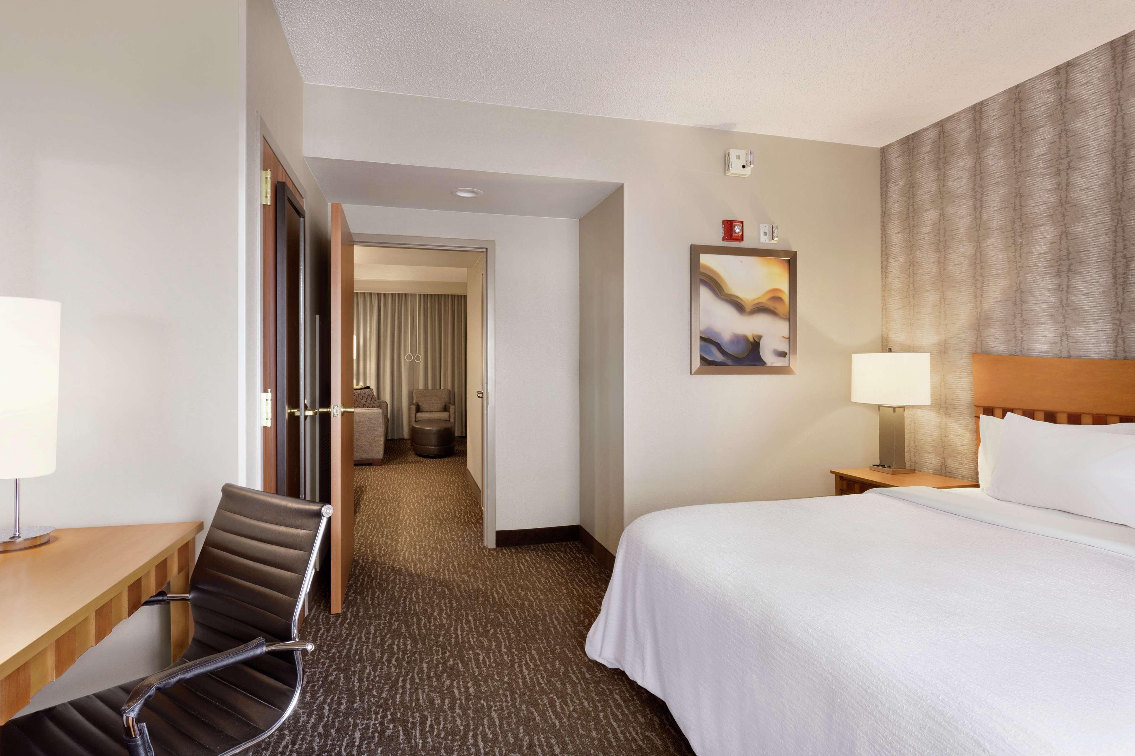 Embassy Suites Northwest Arkansas - Hotel, Spa & Convention Center Rogers Ngoại thất bức ảnh