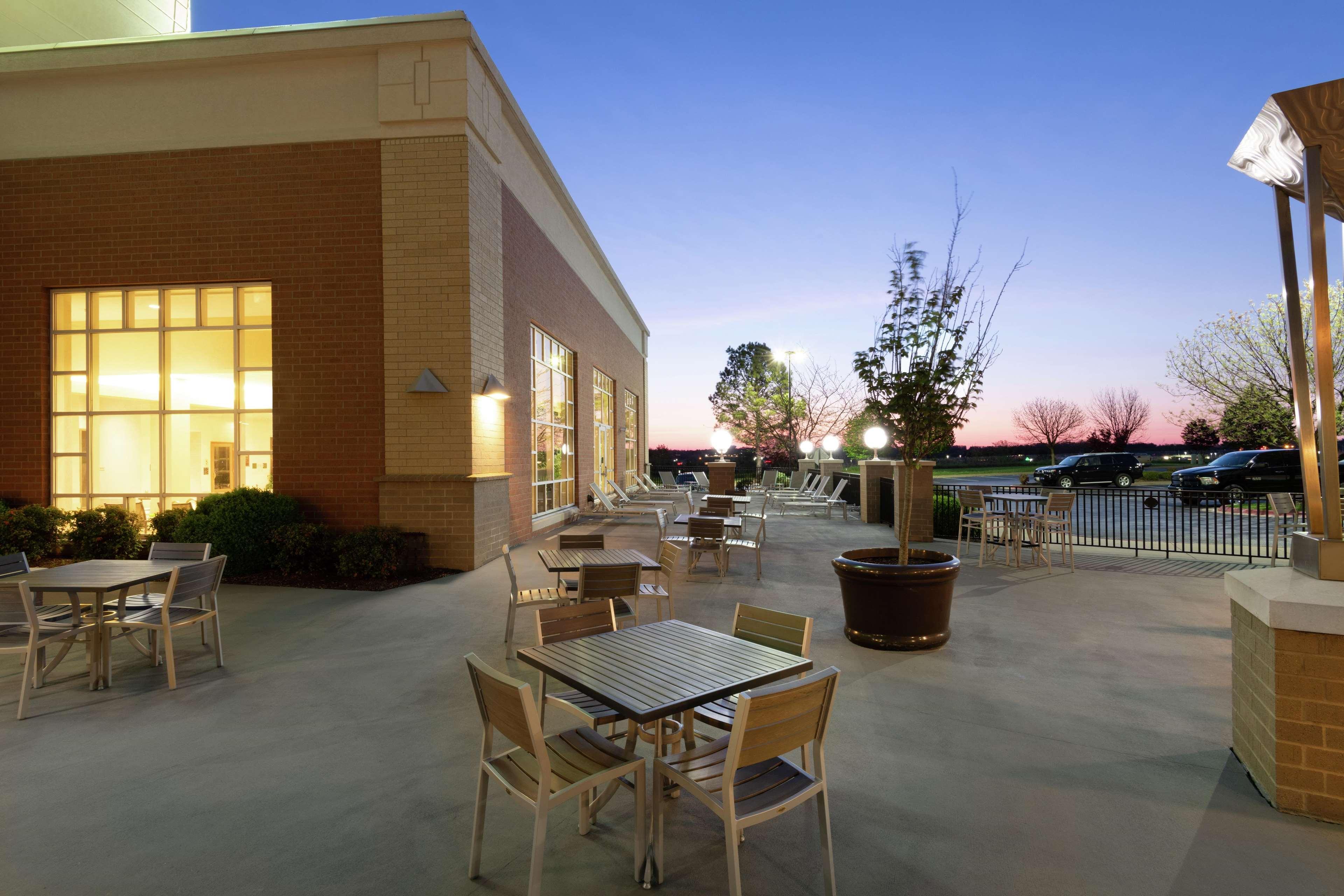 Embassy Suites Northwest Arkansas - Hotel, Spa & Convention Center Rogers Ngoại thất bức ảnh
