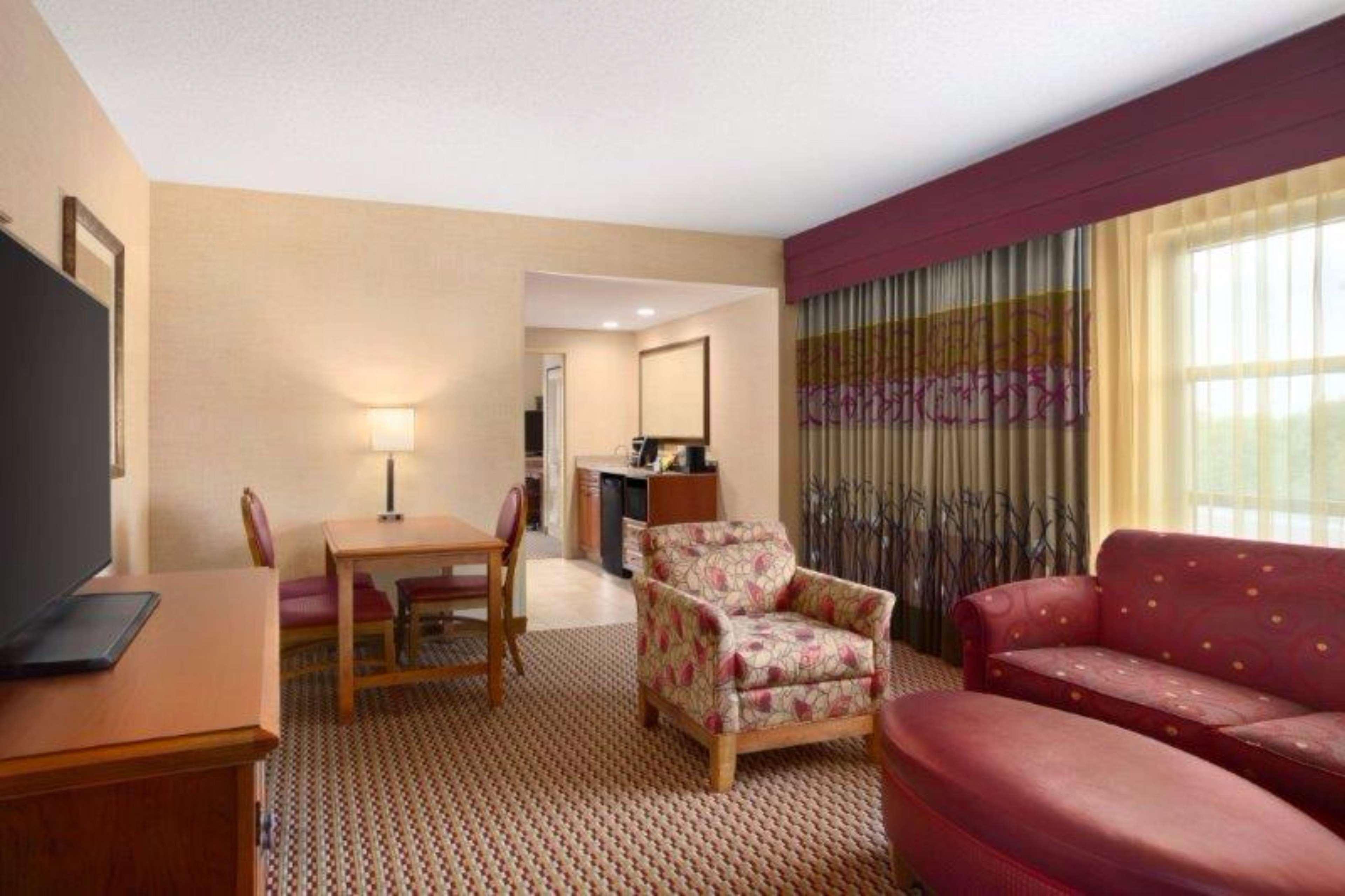 Embassy Suites Northwest Arkansas - Hotel, Spa & Convention Center Rogers Ngoại thất bức ảnh