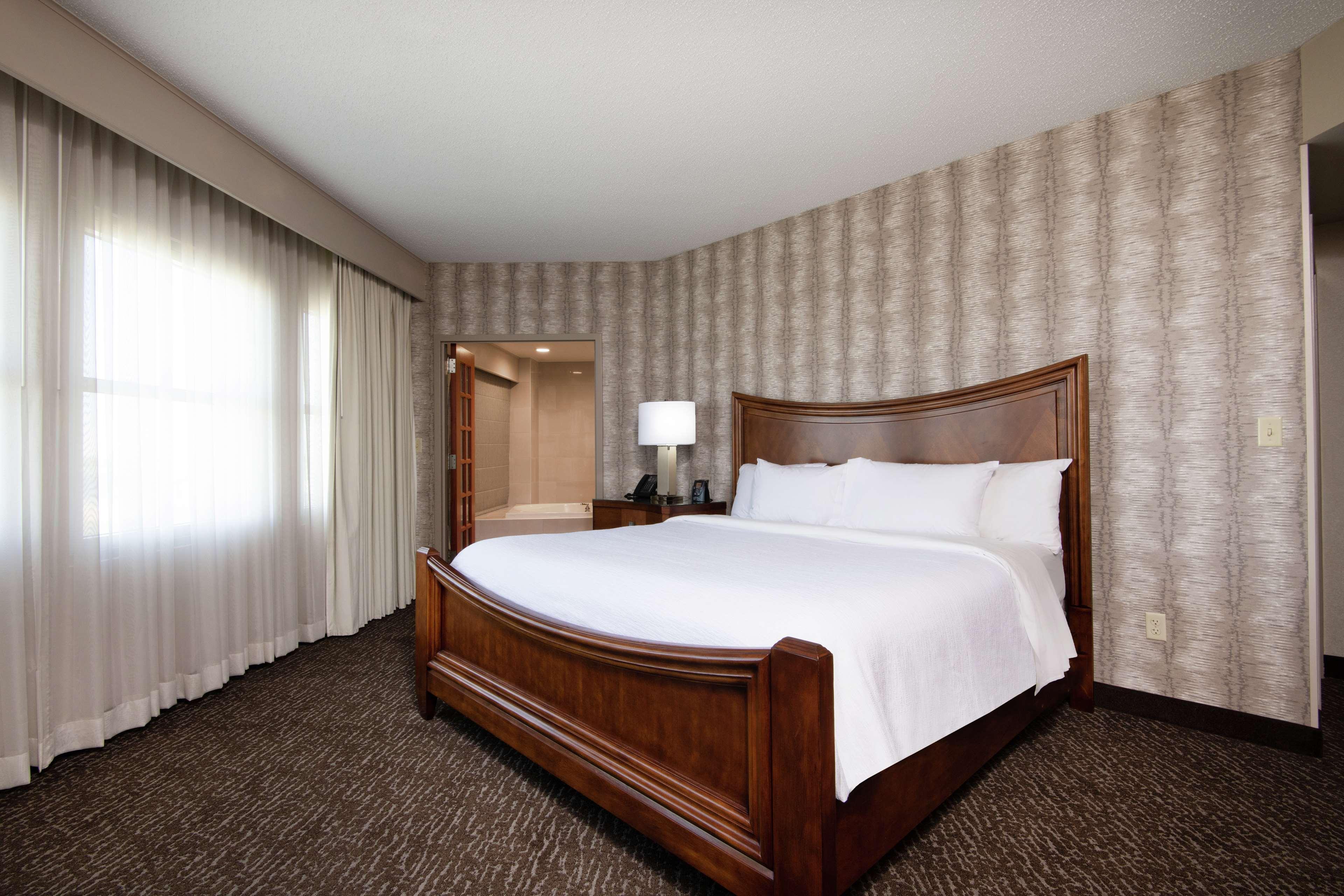 Embassy Suites Northwest Arkansas - Hotel, Spa & Convention Center Rogers Ngoại thất bức ảnh
