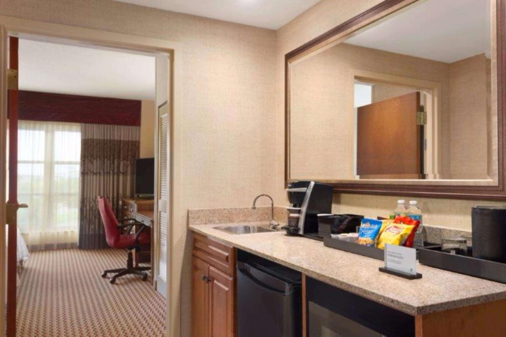 Embassy Suites Northwest Arkansas - Hotel, Spa & Convention Center Rogers Ngoại thất bức ảnh