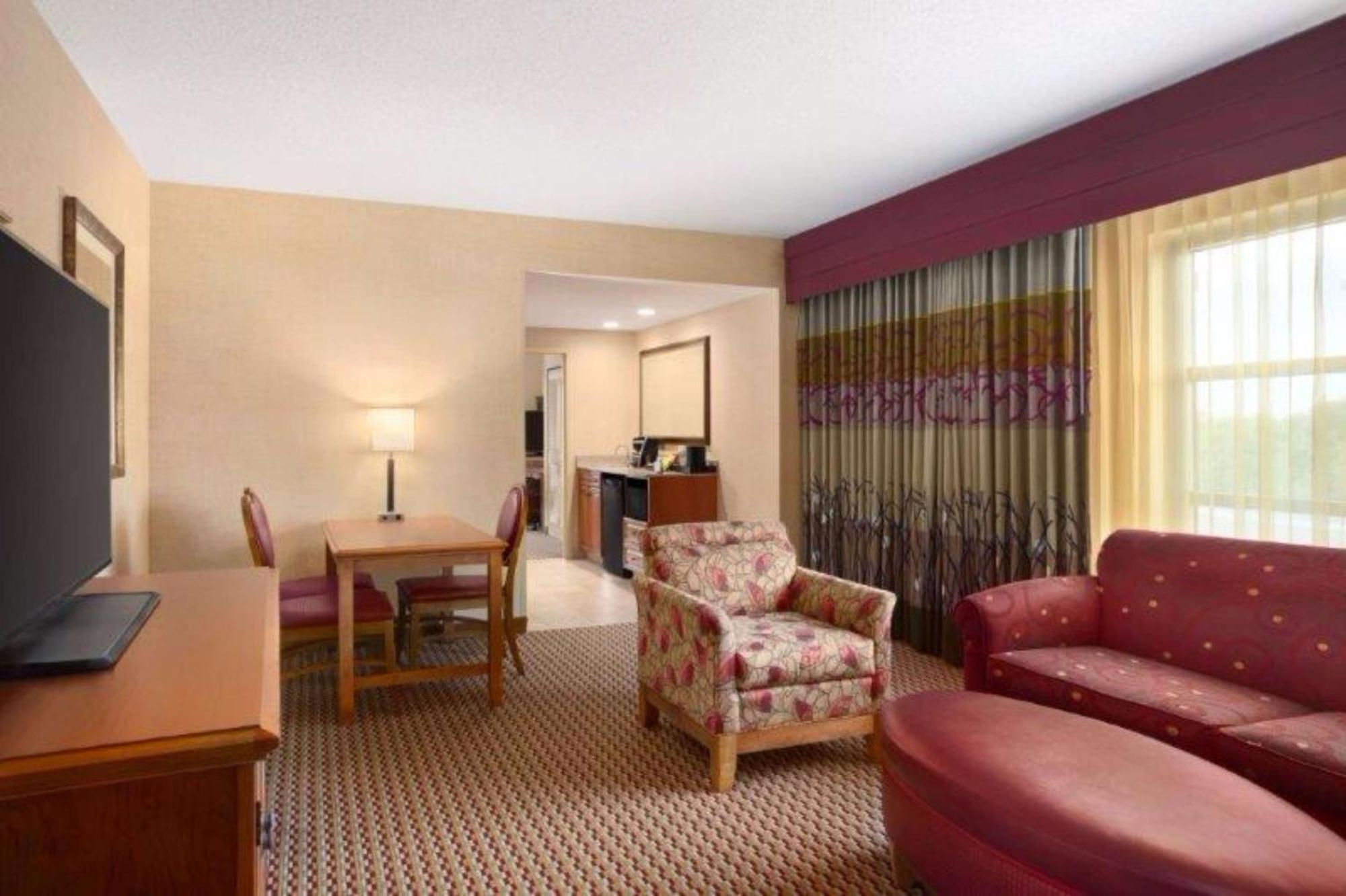 Embassy Suites Northwest Arkansas - Hotel, Spa & Convention Center Rogers Ngoại thất bức ảnh