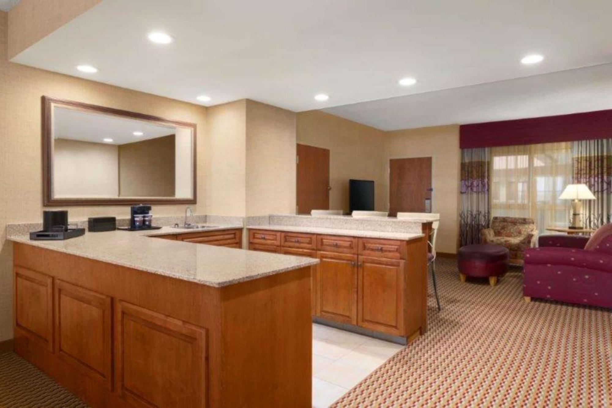 Embassy Suites Northwest Arkansas - Hotel, Spa & Convention Center Rogers Ngoại thất bức ảnh